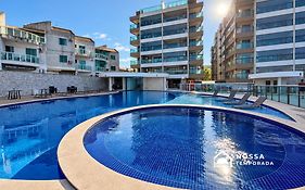 50m da Praia dos Anjos - 2 Quartos, Piscina, Churrasqueira e Garagem